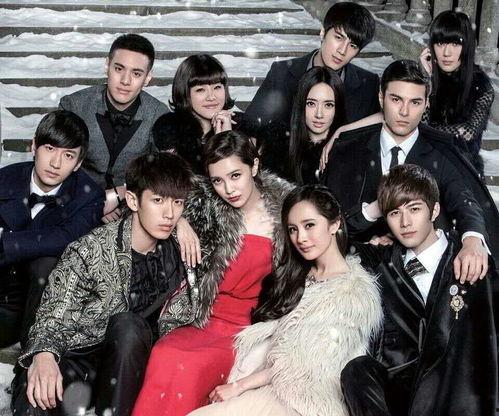 人在吃瓜中瓜从天上来,揭秘“人在吃瓜中瓜从天上来”的神奇现象