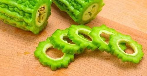 中午吃凉瓜胃痛,夏日饮食需谨慎