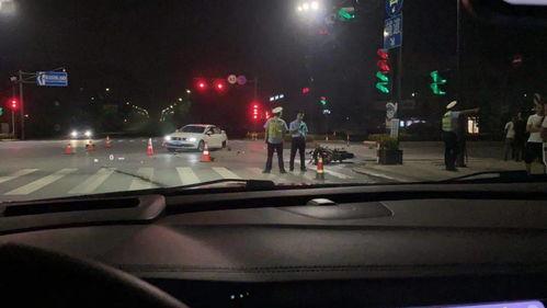 机车车祸吃瓜,揭秘机车车祸背后的真相与反思